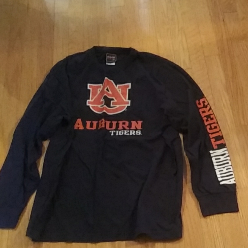 AUBURN. TIGERS SHIRT